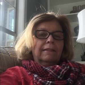 Meet your Posher, Angie